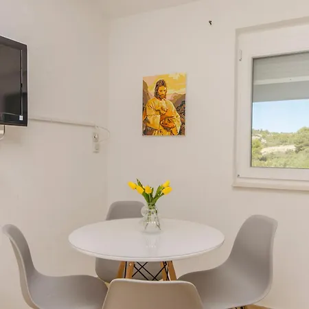 Nedi Apartment *