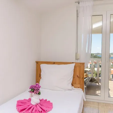 Apartment Nedi Podglavica