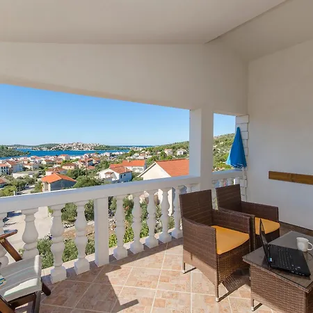Nedi * Podglavica